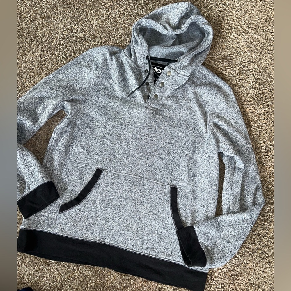 Urban Pipeline Men’s Gray Hooded Sweatshirt with Black Accents Sz Large